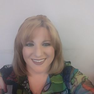 Meet your Posher, Nina